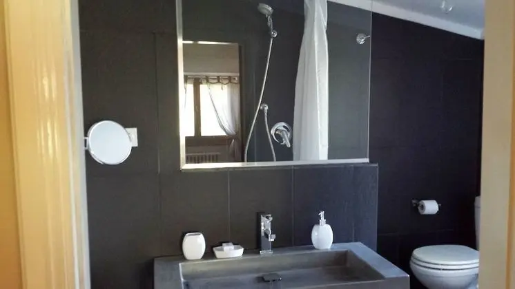 Üç Kişilik Oda, Dağ Manzaralı