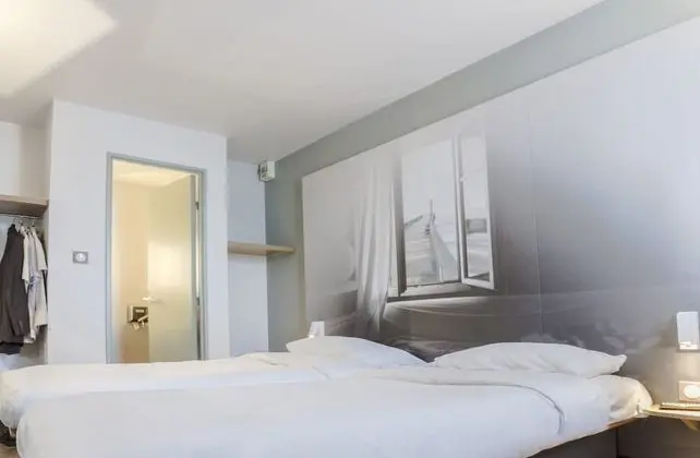 İki Ayrı Yataklı Oda, Sigara İçilmez