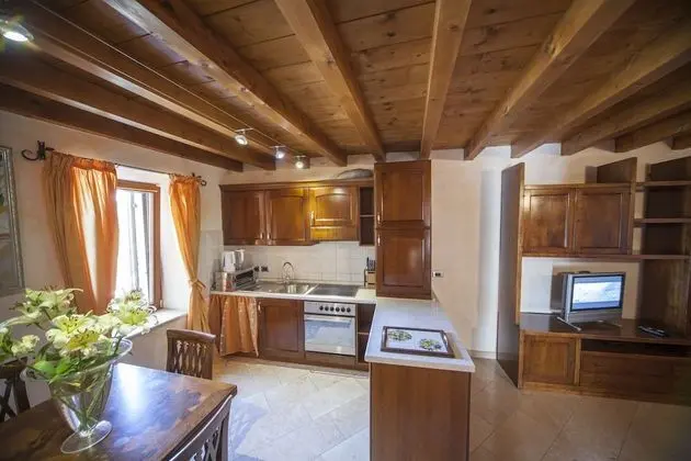 Apart Daire, 2 Yatak Odası, Üzüm Asması Manzaralı