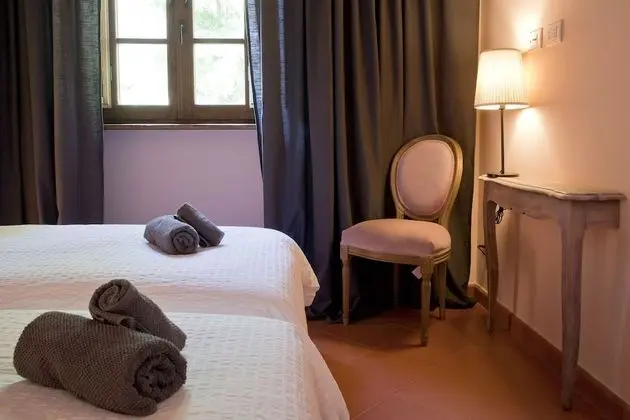 Tek Büyük veya İki Ayrı Yataklı Oda (Francesca)