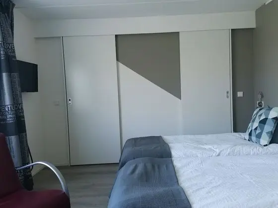 Deluxe Tek Büyük veya İki Ayrı Yataklı Oda, Ortak Banyo (Grebbe)