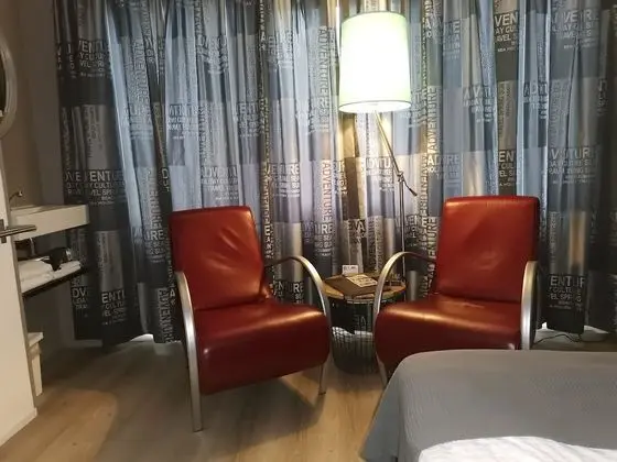Deluxe Tek Büyük veya İki Ayrı Yataklı Oda, Ortak Banyo (Grebbe)
