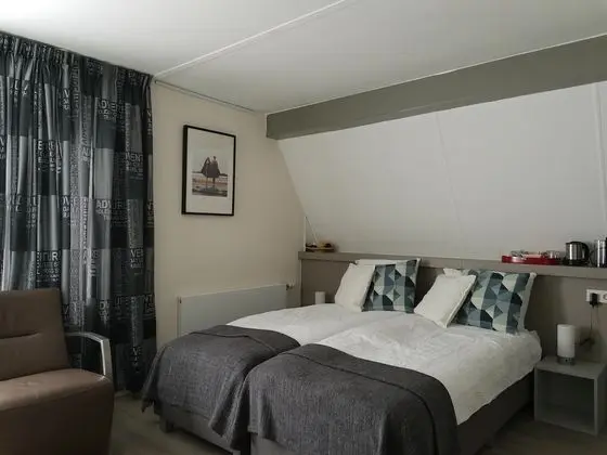Deluxe Tek Büyük veya İki Ayrı Yataklı Oda, Ortak Banyo (Kwintelooijen)