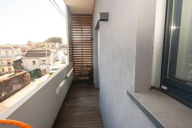 Deluxe Tek Büyük Yataklı Oda, Balkon, Deniz Manzaralı