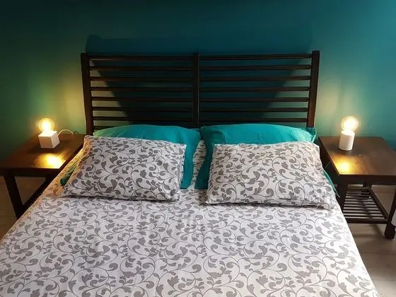 Standard Tek Büyük Yataklı Oda, Banyolu/Duşlu, Bahçe Manzaralı (Chambre verso)