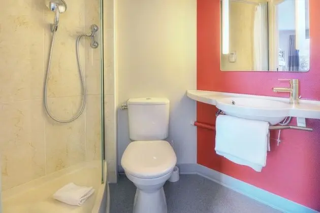 Tek Büyük Yataklı Oda, Sigara İçilmez