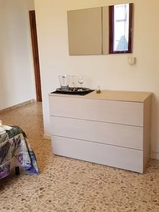 Tek Büyük Yataklı Oda, Ortak Banyo