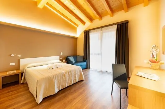 Tek Büyük Yataklı Oda