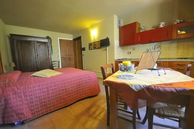 Tek Büyük Yataklı Oda, Tepe Manzaralı (Nebbiolo)