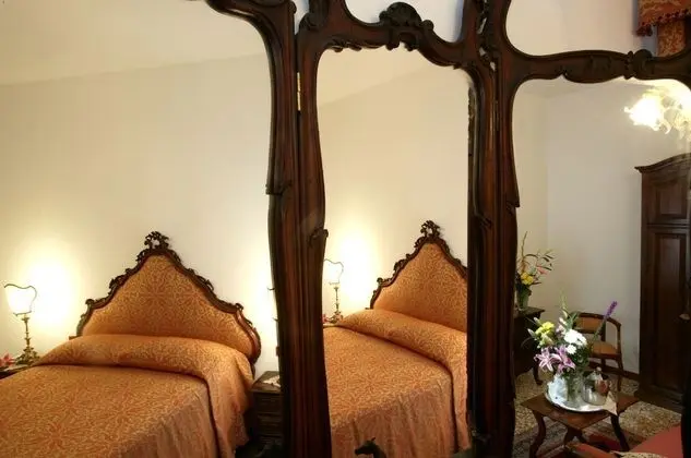 Deluxe Tek Büyük veya İki Ayrı Yataklı Oda