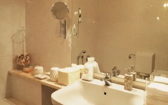 Deluxe Tek Büyük veya İki Ayrı Yataklı Oda