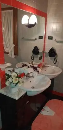 Tek Büyük Yataklı Oda (Magnolia)