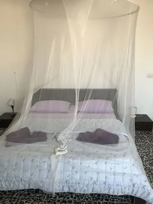 Comfort Tek Büyük Yataklı Oda, Ortak Banyo