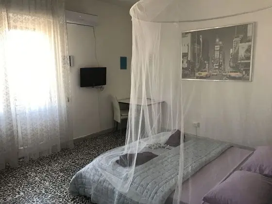 Comfort Tek Büyük Yataklı Oda, Ortak Banyo