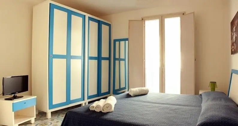 Üç Kişilik Oda