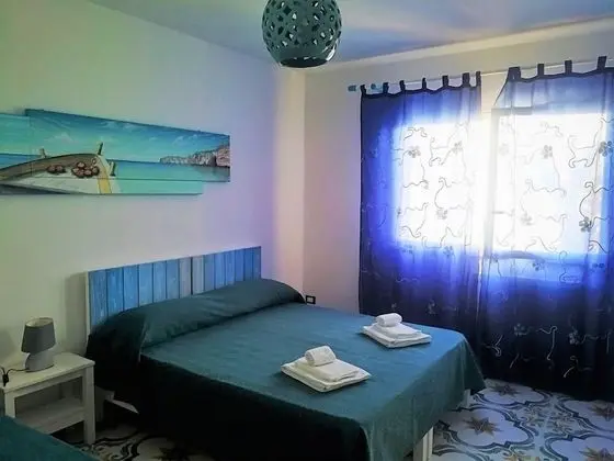Üç Kişilik Oda