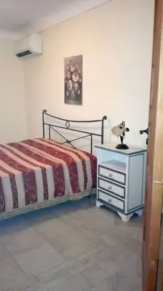 Tek Büyük Yataklı Oda, Ortak Banyo