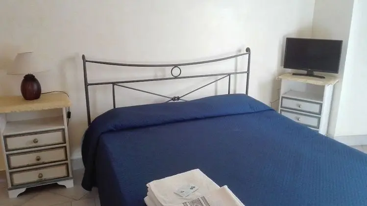 Tek Büyük Yataklı Oda, Ortak Banyo