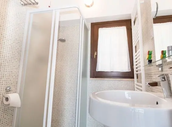 Premium İki Ayrı Yataklı Oda, 1 Çift Kişilik Yatak, Özel Banyo, Vadi Manzaralı (Camera Luna 5)