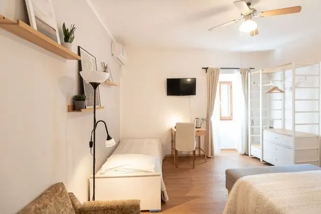 Premium Üç Kişilik Oda, Birden Çok Yatak, Özel Banyo, Vadi Manzaralı (Camera Sol1)