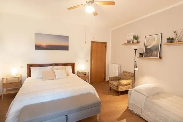 Premium Üç Kişilik Oda, Birden Çok Yatak, Özel Banyo, Vadi Manzaralı (Camera Sol1)