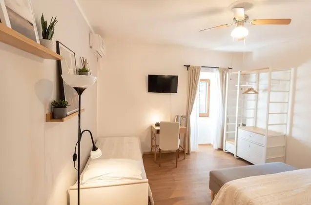 Premium Üç Kişilik Oda, Birden Çok Yatak, Özel Banyo, Vadi Manzaralı (Camera Sol1)