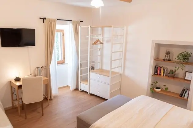 Premium Üç Kişilik Oda, Birden Çok Yatak, Özel Banyo, Vadi Manzaralı (Camera Sol1)