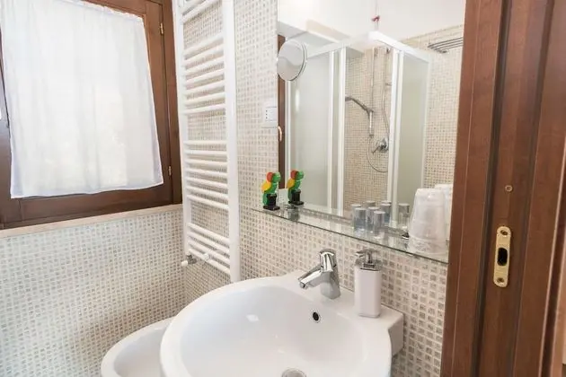 Premium Üç Kişilik Oda, Birden Çok Yatak, Özel Banyo, Vadi Manzaralı (Camera Sol1)