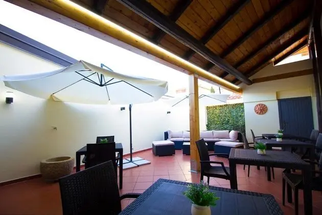 Deluxe Tek Büyük Yataklı Oda, Balkon, Denize Bakan