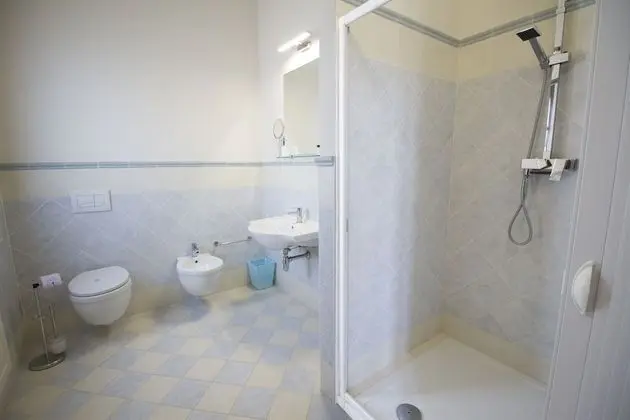 Deluxe Tek Büyük Yataklı Oda, Balkon, Denize Bakan