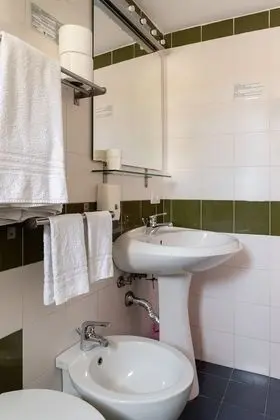 Tek Büyük veya İki Ayrı Yataklı Oda