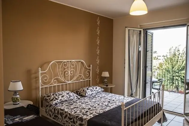 Comfort Tek Büyük veya İki Ayrı Yataklı Oda, Balkon