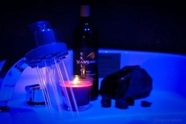 Luxury Tek Büyük Yataklı Oda, 1 Çift Kişilik Yatak, Jakuzi, Şehir Manzaralı