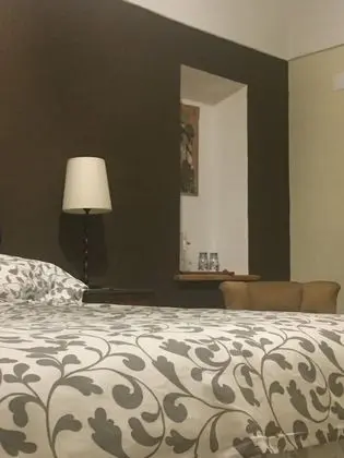 Tek Büyük Yataklı Oda, Tepe Manzaralı (marrone)