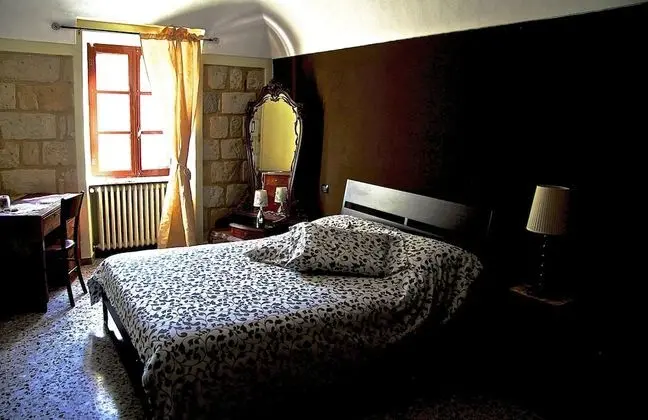 Tek Büyük Yataklı Oda, Tepe Manzaralı (marrone)