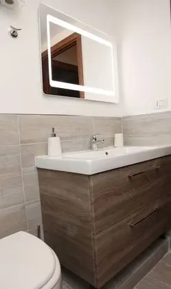 Tek Büyük Yataklı Oda (Private External Bathroom)