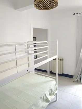 Family Dört Kişilik Oda, Ortak Banyo, Kısmi Deniz Manzaralı