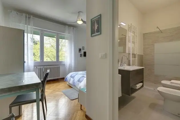 Tek Büyük Yataklı Oda, 1 Büyük (Queen) Boy Yatak, Banyolu/Duşlu, Bahçe Manzaralı