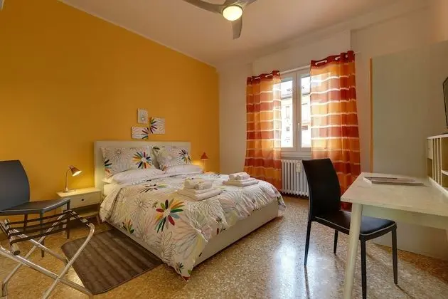 Tek Büyük Yataklı Oda, 1 Büyük (Queen) Boy Yatak, Ortak Banyo