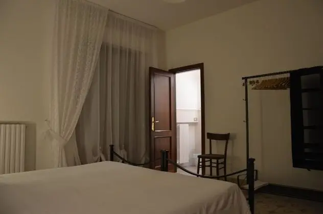 Tek Büyük Yataklı Oda, Balkon, Bahçe Manzaralı (Beige)