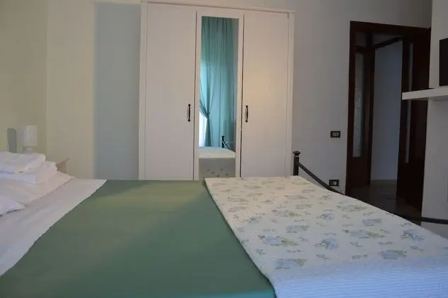 Tek Büyük Yataklı Oda, Balkon, Bahçe Manzaralı (Beige)