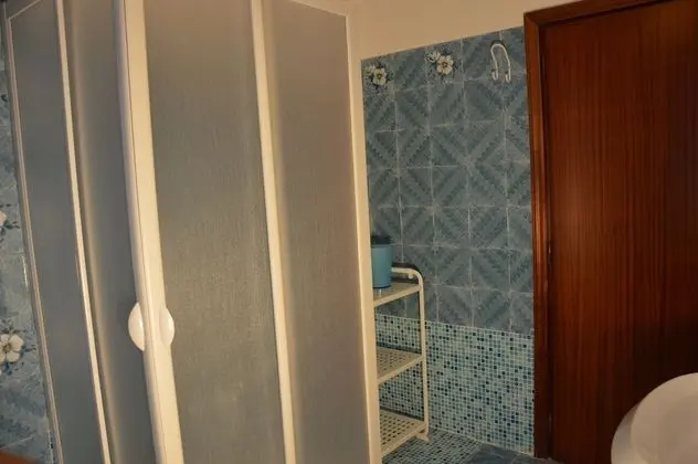 Tek Büyük Yataklı Oda, Balkon, Bahçe Manzaralı (Gialla)