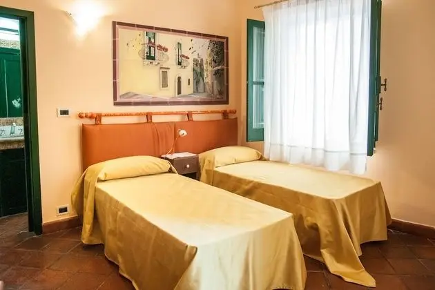 Tek Büyük veya İki Ayrı Yataklı Oda