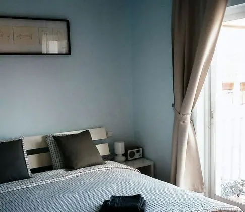 Basic Tek Büyük Yataklı Oda, Ortak Banyo (Azul)