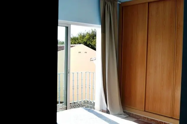 Comfort Tek Büyük Yataklı Oda (Crema)