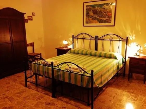 Superior Üç Kişilik Oda, Banyolu/Duşlu, Bahçe Manzaralı