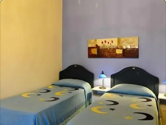 İki Ayrı Yataklı Oda, 2 Tek Kişilik Yatak