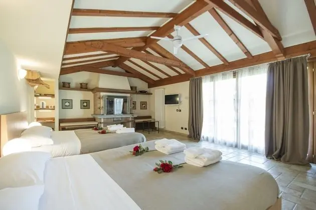 Dört Kişilik Oda, Bahçe Manzaralı, Ek Bina