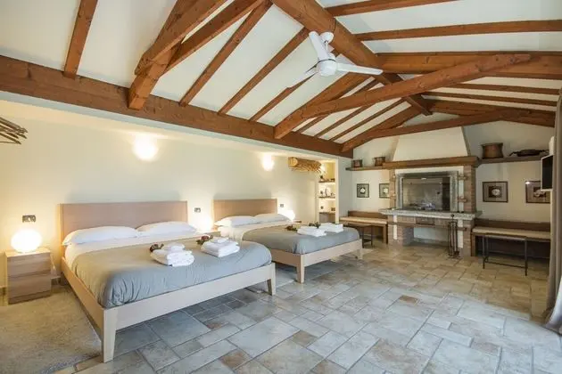 Dört Kişilik Oda, Bahçe Manzaralı, Ek Bina