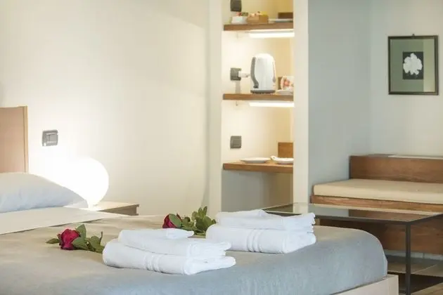 Dört Kişilik Oda, Bahçe Manzaralı, Ek Bina